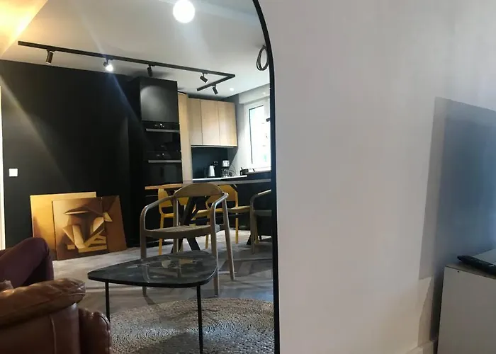 Nid Douillet - Bel Avec Garage Daire